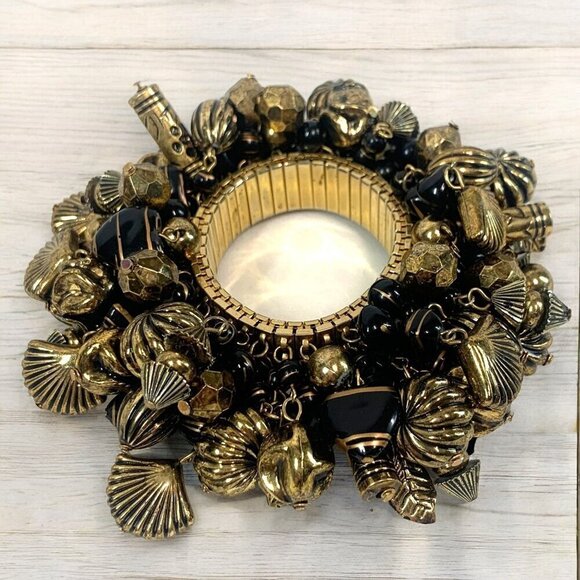 Shell Charm Bracelet Stainless Steel Accordion Band Antique Gold Tone One Size - Picture 1 of 6